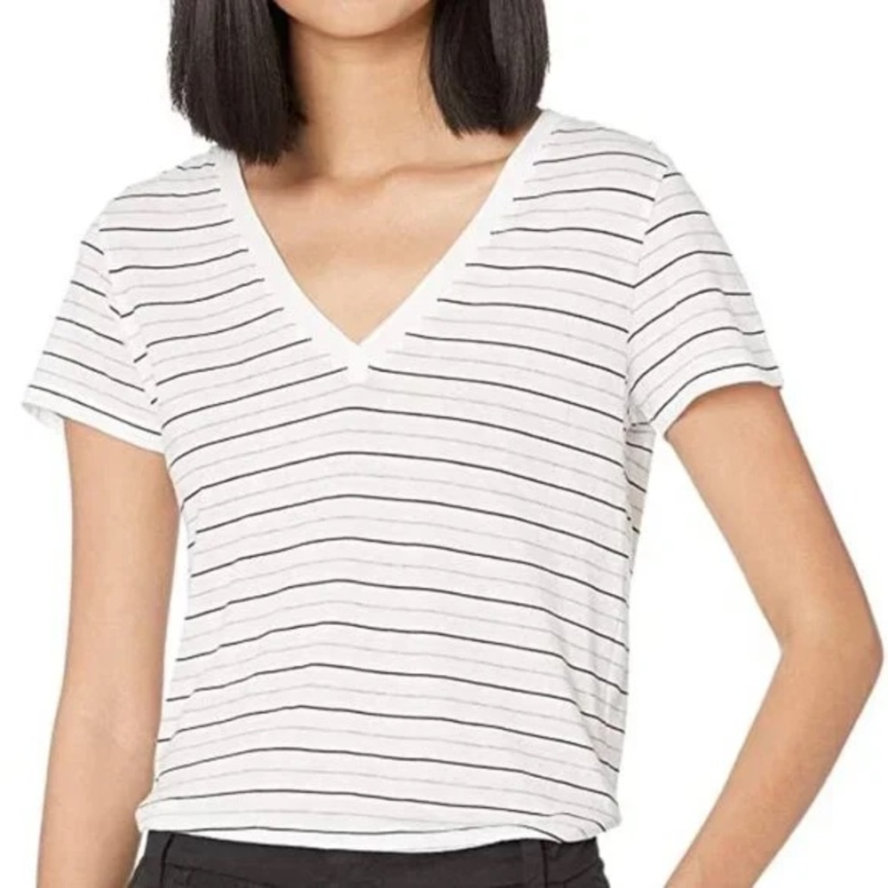 Vince. Essential Stripe V-Neck Pima Cotton Tee Size Small
